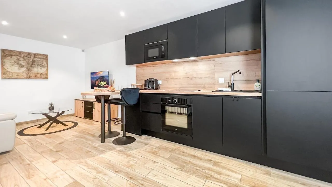 Homey Ethan - Free Parking - Terrasse Privee - Wifi Et Netflix - Jacuzzi Monnetier-Mornex 0*,